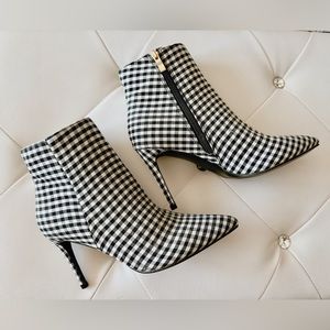 Lulus black and white plaid/houndstooth booties!